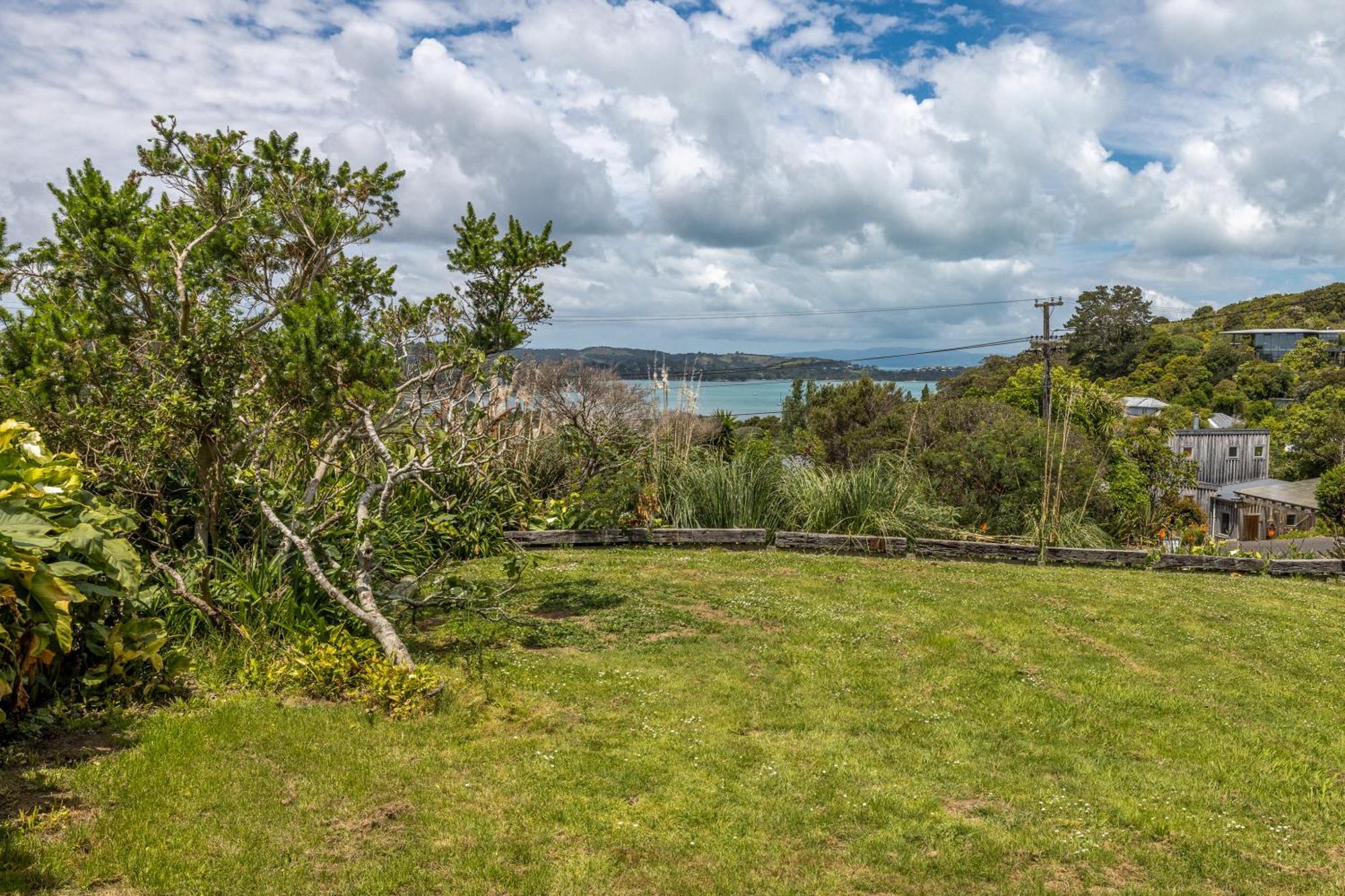 Church Bay Views - Stay Waiheke Oneroa المظهر الخارجي الصورة