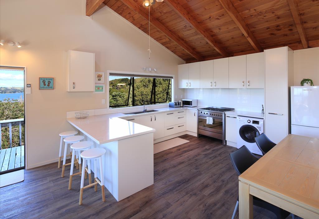 Church Bay Views - Stay Waiheke Oneroa المظهر الخارجي الصورة