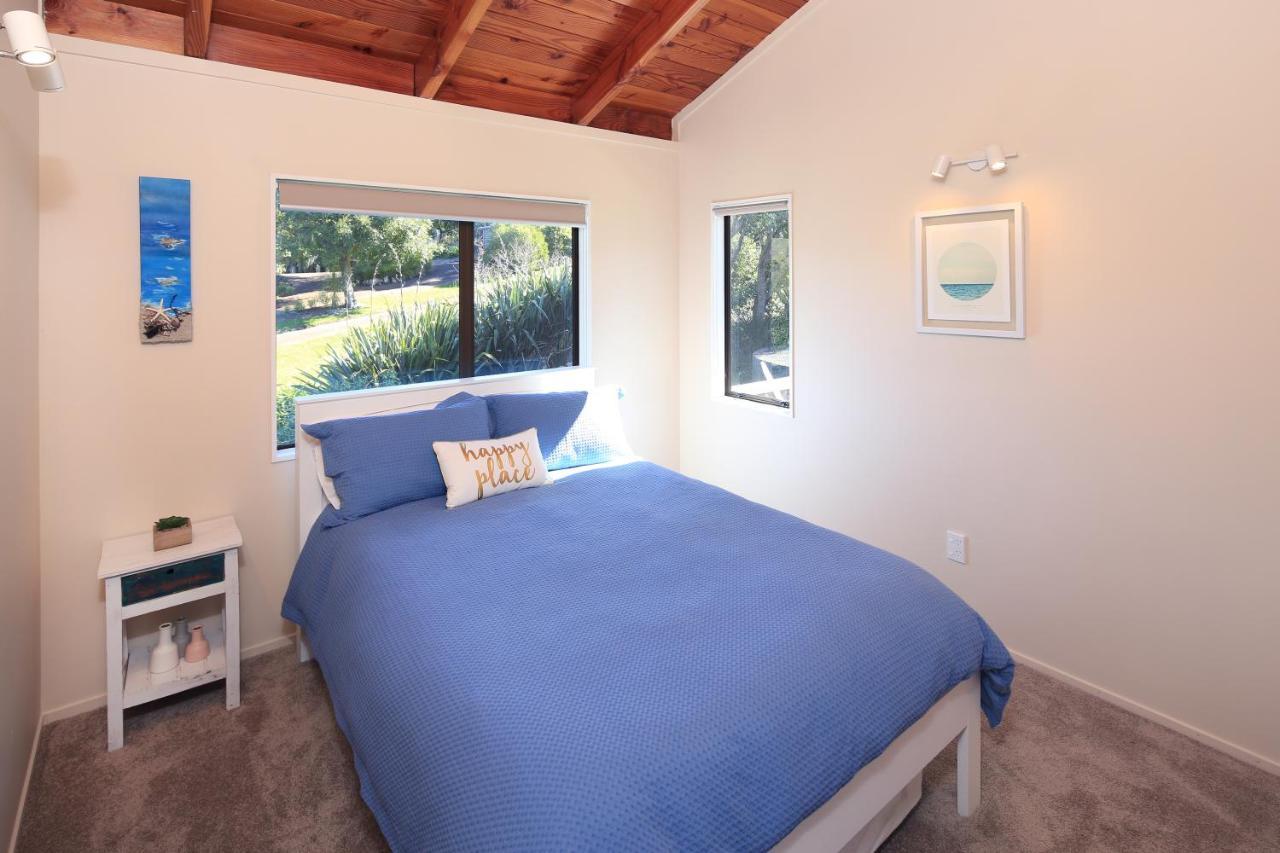 Church Bay Views - Stay Waiheke Oneroa المظهر الخارجي الصورة